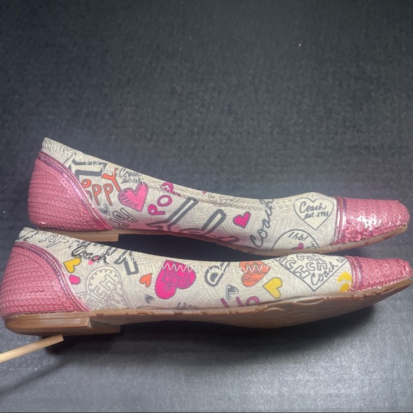Coach Poppy Graffiti Flats 5.5M Price Firm! - Picture 8 of 14